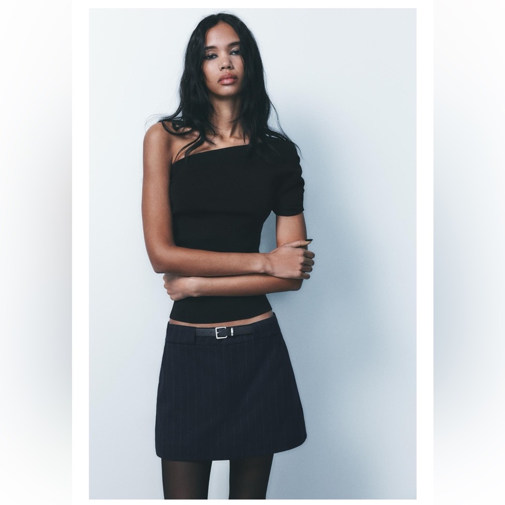 ZARA | asymmetrical black top | XS